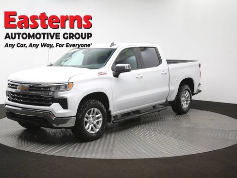 Used 2023 Chevrolet Silverado 1500 LT AWD/4WD image 53