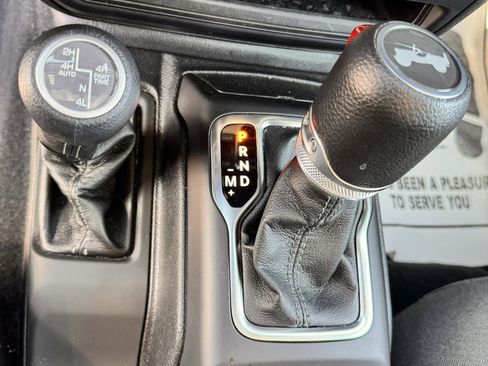 Used 2024 Jeep Wrangler Sahara image 4