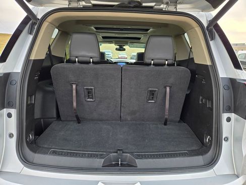 Used 2017 GMC Acadia Denali w/ Technology Package image 32