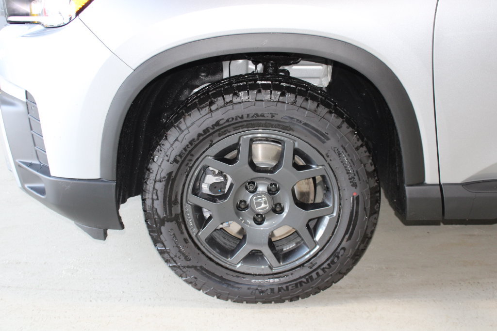 New 2026 Honda Pilot TrailSport image 4
