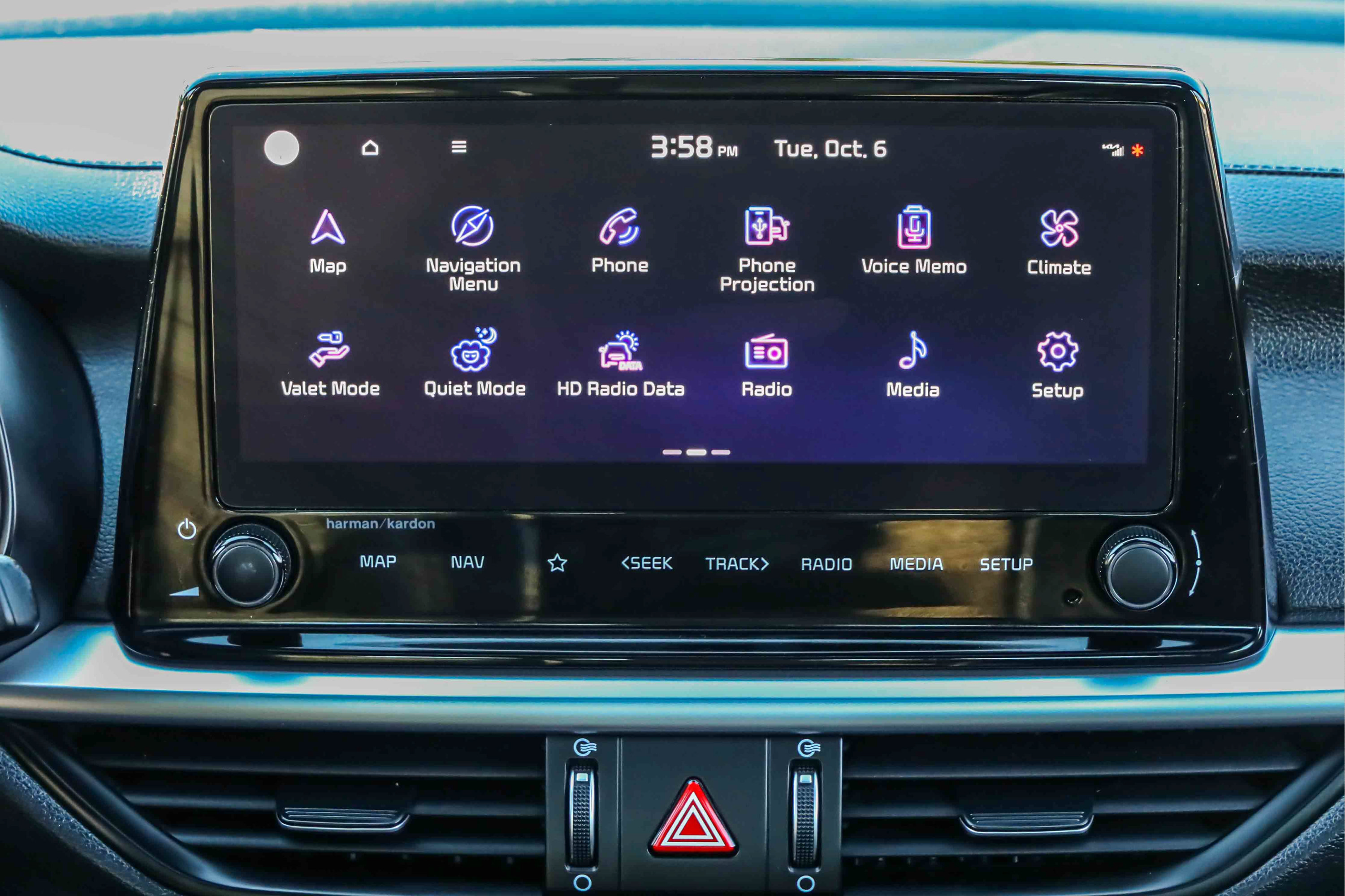 Certified 2023 Kia Forte GT-Line w/ GT-Line Premium Package FWD image 11