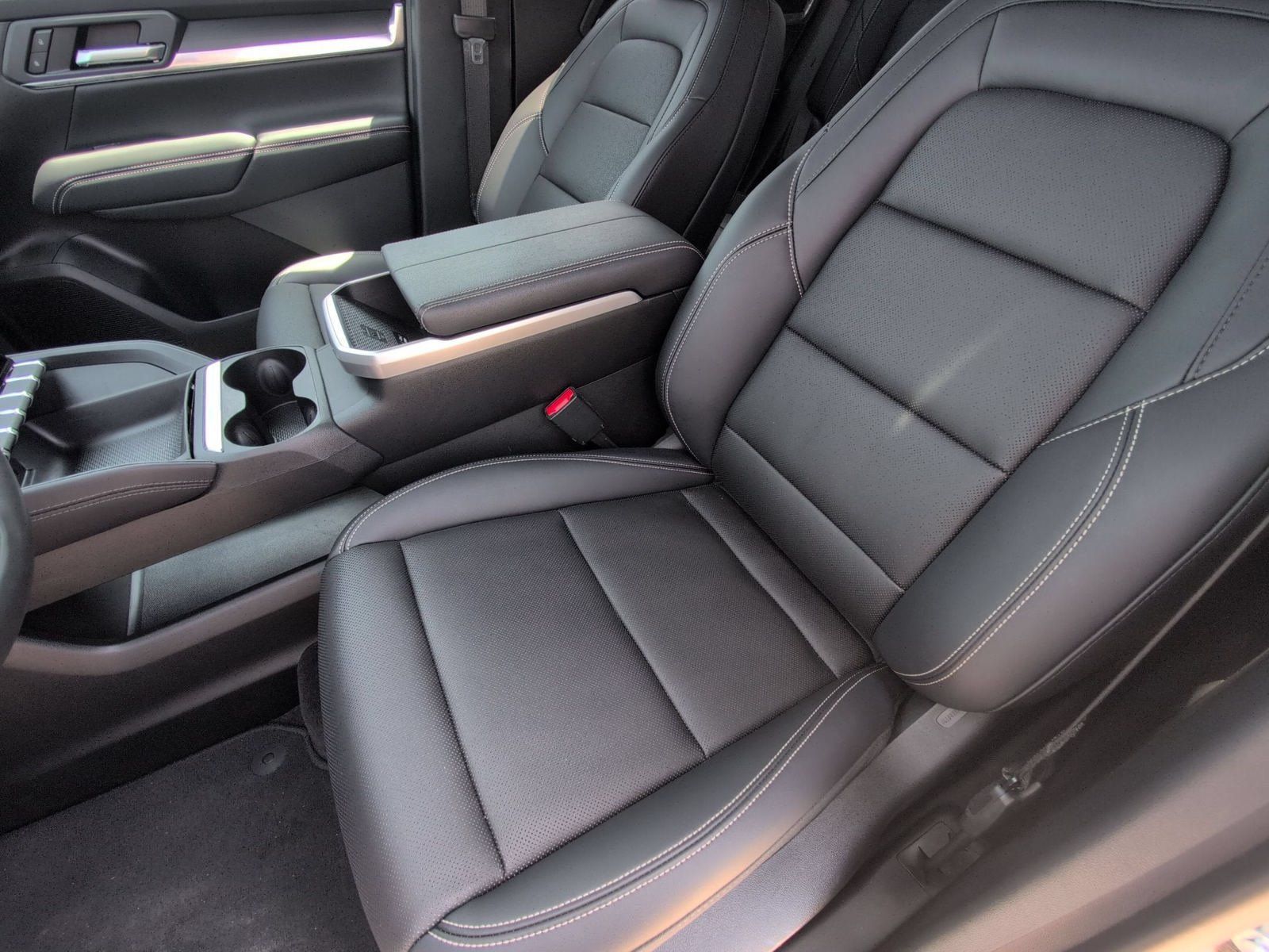New 2026 GMC Terrain Elevation w/ Elevation Premium Package FWD image 24