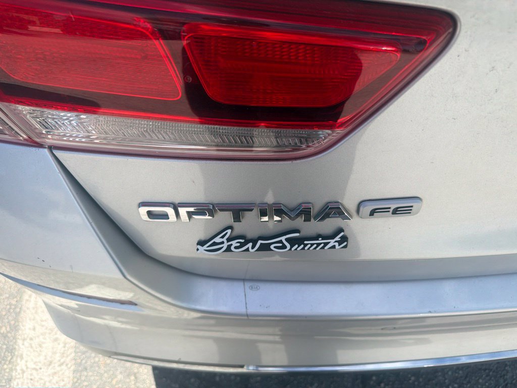 Used 2020 Kia Optima LX FWD image 14