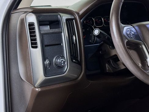 Used 2018 Chevrolet Silverado 1500 LT w/ Texas Edition image 8