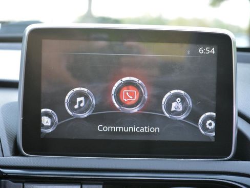 Used 2016 MAZDA MX-5 Miata Club image 18