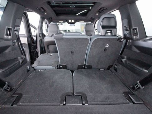 Certified 2024 Volvo XC90 T8 Ultimate w/ Protection Package Premier image 29