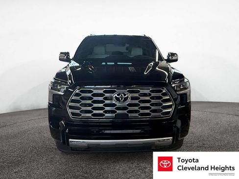 Used 2025 Toyota Sequoia Capstone AWD/4WD image 2
