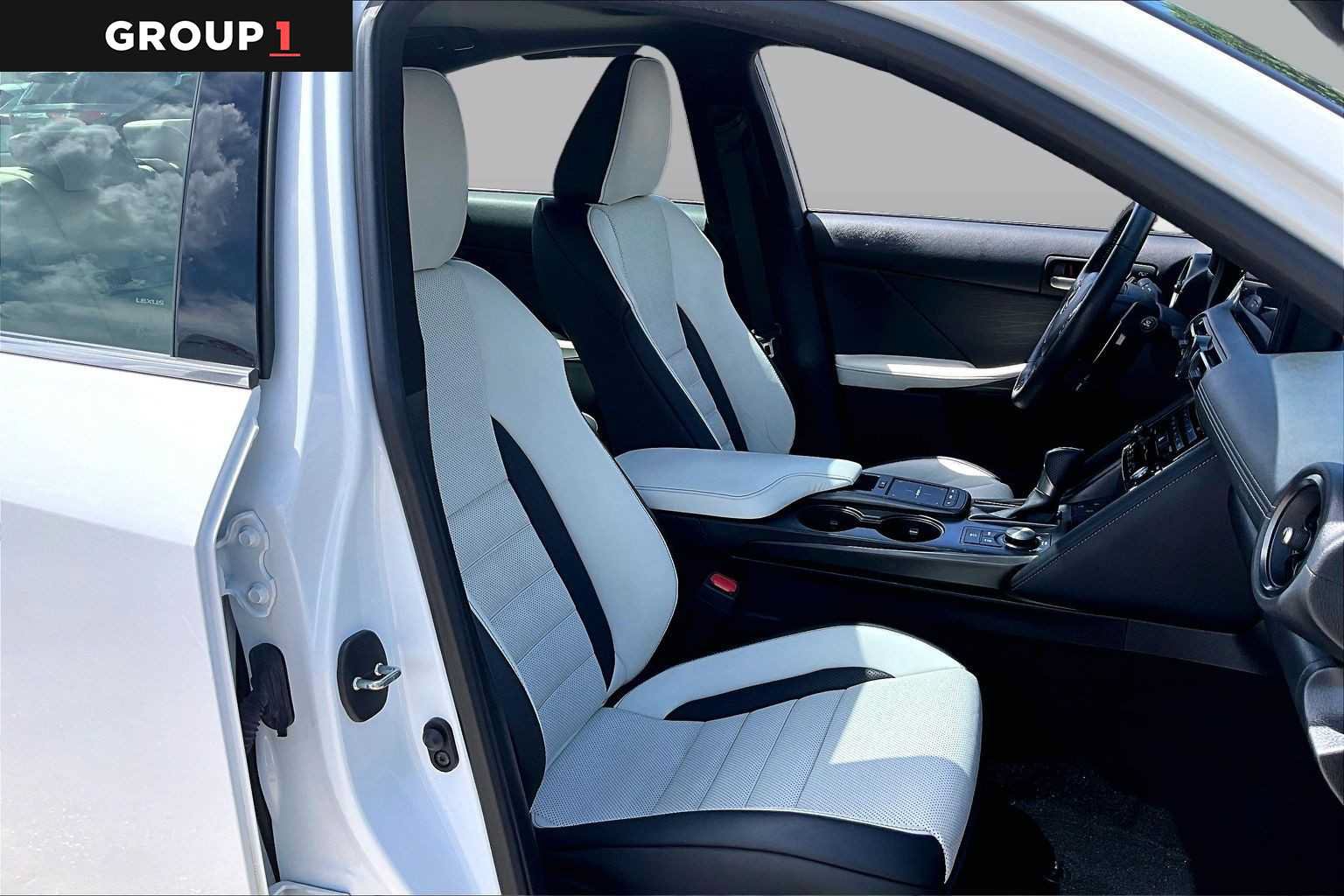 Used 2023 Lexus IS 350 F Sport w/ Navigation Package RWD image 9