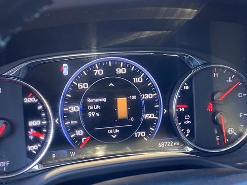 Used 2022 GMC Acadia AT4 w/ Technology Package image 22