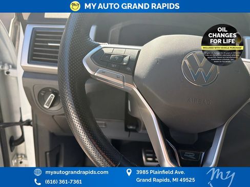 Used 2023 Volkswagen Atlas SEL Premium AWD/4WD image 14