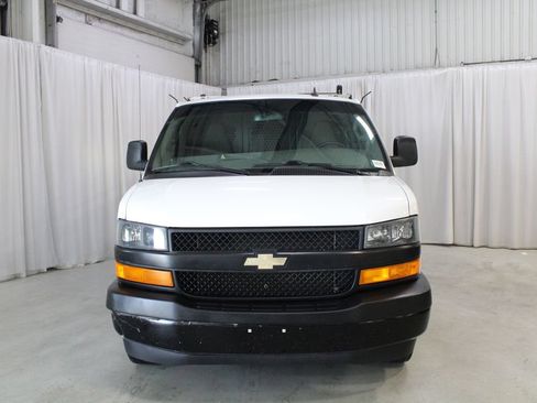 Used 2022 Chevrolet Express 2500 w/ Driver Convenience Package RWD image 38