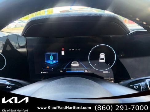 Used 2024 Hyundai Elantra SEL w/ Convenience Package FWD image 32