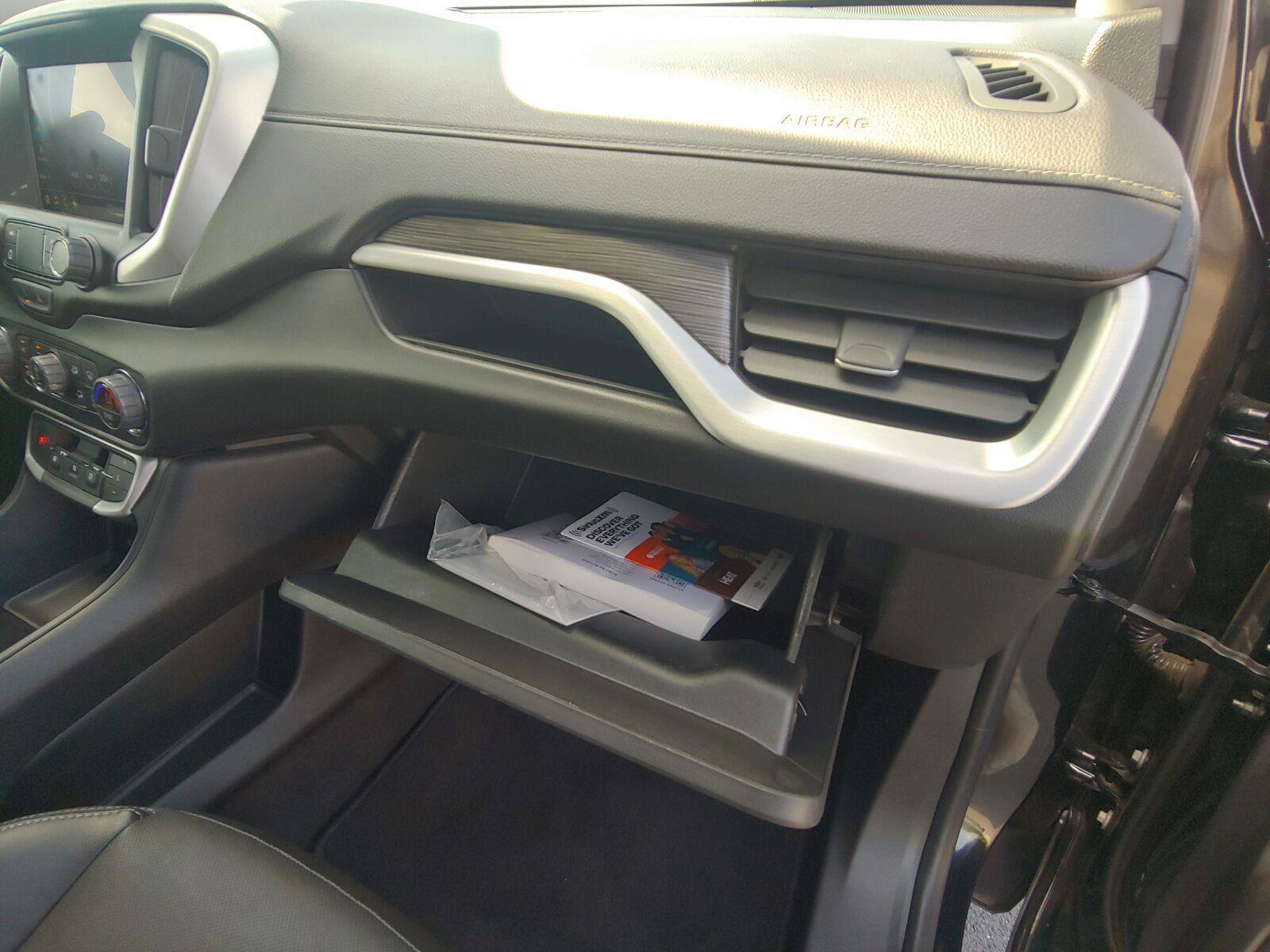 Used 2023 GMC Terrain SLT FWD image 28