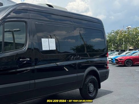 Used 2018 Mercedes-Benz Sprinter 2500 image 3