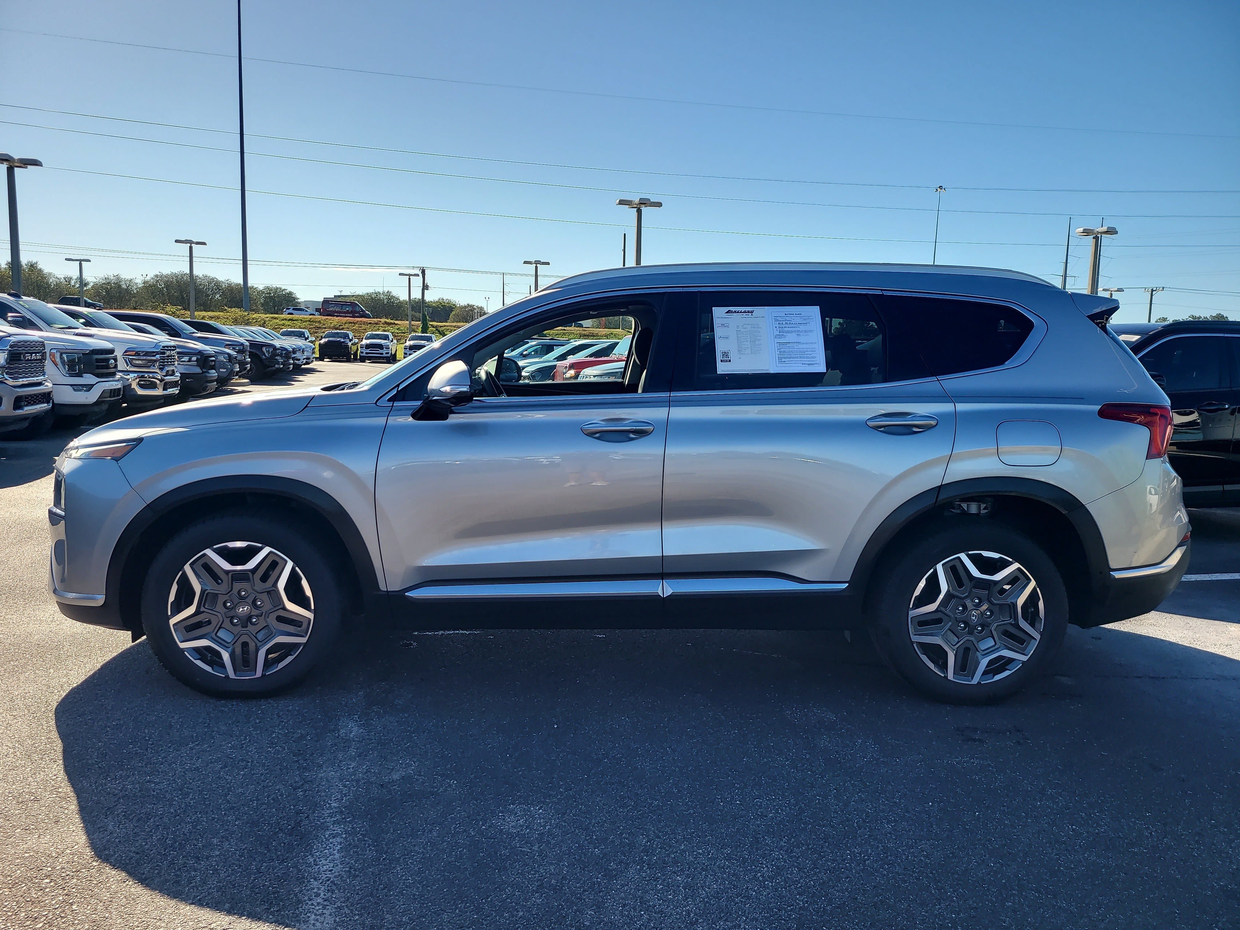 Used 2023 Hyundai Santa Fe Limited FWD image 7