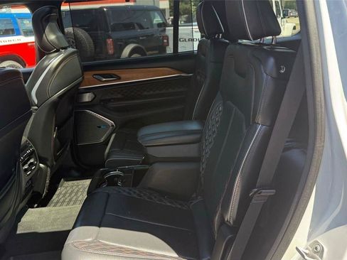 Used 2022 Jeep Grand Cherokee L Summit AWD/4WD image 45