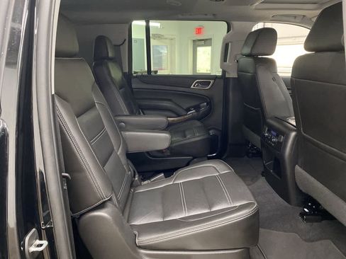 Used 2019 GMC Yukon XL Denali w/ Denali Ultimate Package image 17