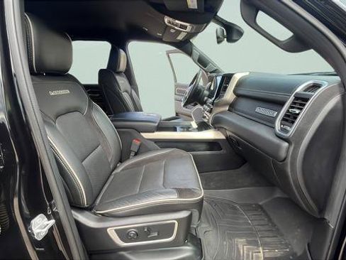 Used 2019 RAM 1500 Laramie AWD/4WD image 27