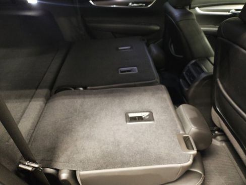 Used 2020 Cadillac XT5 Luxury image 13