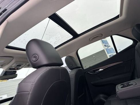 Used 2023 Buick Envision Avenir AWD/4WD image 18