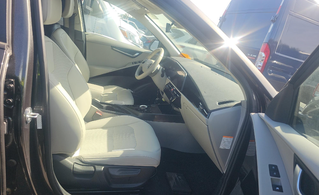 Used 2023 Kia Niro Wind w/ Wind Preserve Package FWD image 11