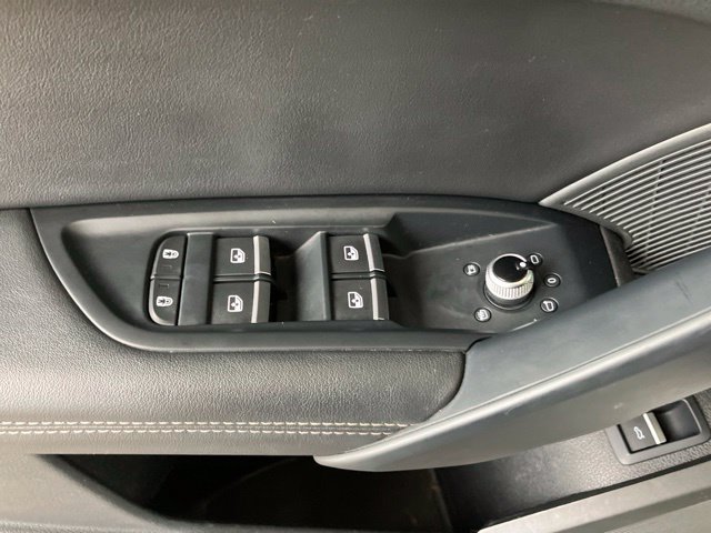 Used 2023 Audi Q5 2.0T Premium Plus AWD/4WD image 18