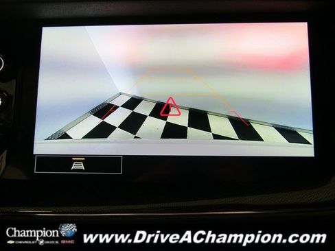 Used 2022 Buick Envision Essence w/ Sport Touring Package image 6