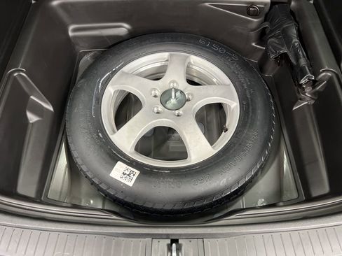 Used 2023 Jeep Grand Cherokee Limited image 12