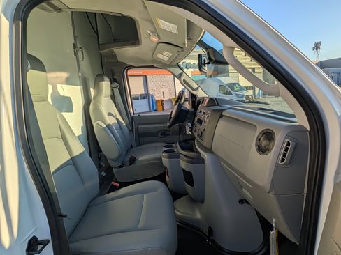 New 2026 Ford E-450 and Econoline 450 Super Duty w/ Power Equipment Group image 6