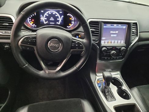 Used 2018 Jeep Grand Cherokee Altitude RWD image 22