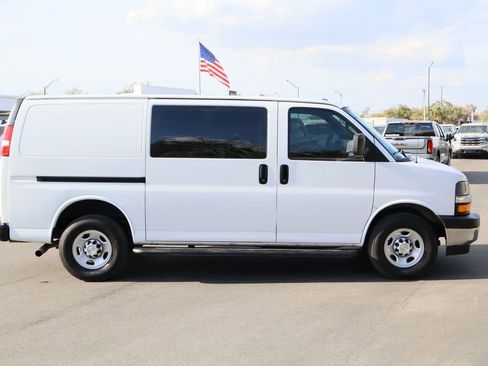 Used 2019 Chevrolet Express 2500 w/ Driver Convenience Package image 9