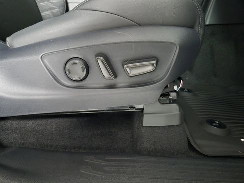 New 2025 Toyota Tacoma TRD Off-Road image 37