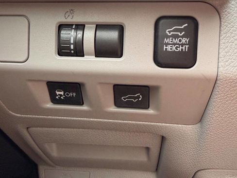 Used 2015 Subaru Forester 2.5i Touring w/ Eyesight & Navigation System AWD/4WD image 25