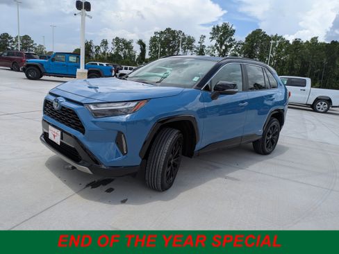 Used 2022 Toyota RAV4 XSE image 3