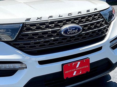 Certified 2022 Ford Explorer XLT w/ Equipment Group 202A image 29