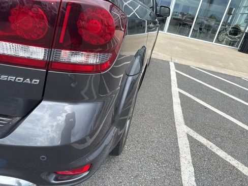 Used 2017 Dodge Journey Crossroad FWD image 9