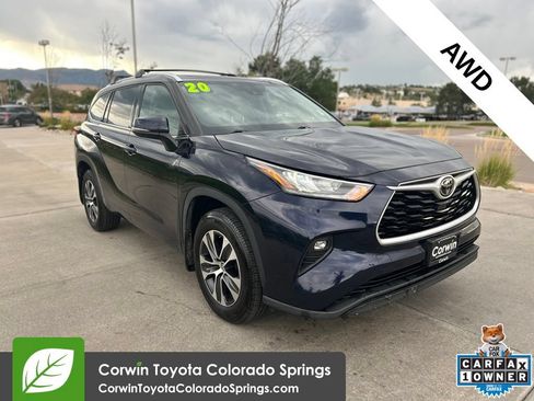 Used 2020 Toyota Highlander XLE AWD/4WD image 1
