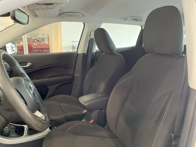 Used 2019 Jeep Compass Sport AWD/4WD image 11
