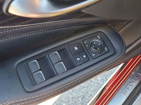 Used 2018 Lexus LS 500 image 32