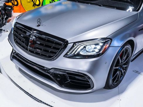 Used 2017 Mercedes-Benz S 63 AMG 4MATIC Sedan image 4