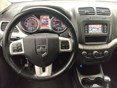 Used 2020 Dodge Journey SE w/ SE Popular Equipment Group FWD image 22