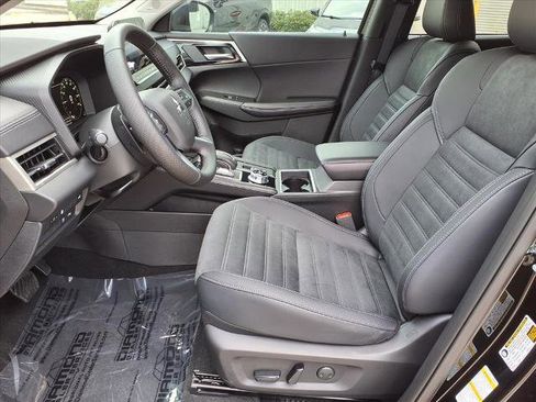 New 2025 Mitsubishi Outlander SE AWD/4WD image 13
