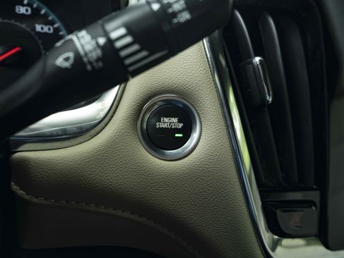 Used 2023 Chevrolet Traverse LS FWD image 26