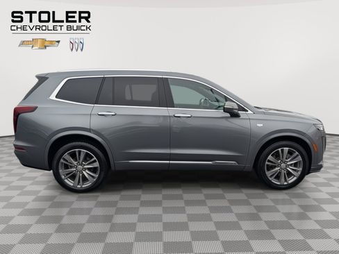 Used 2022 Cadillac XT6 Premium Luxury image 6