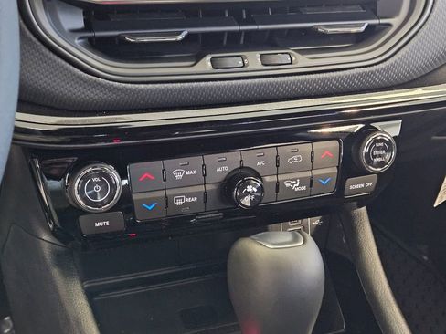 New 2026 Jeep Compass Latitude w/ Quick Order Package 29K image 23