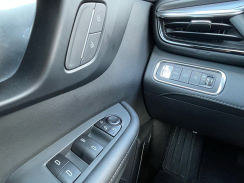 Used 2025 Buick Enclave Preferred image 15