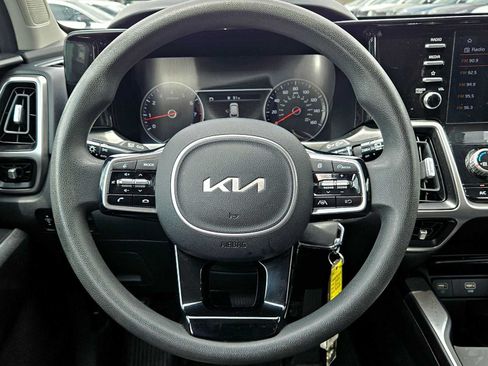 Used 2022 Kia Sorento LX FWD image 22