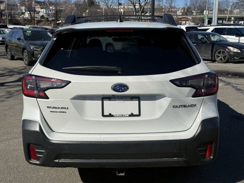 Used 2022 Subaru Outback Premium image 7