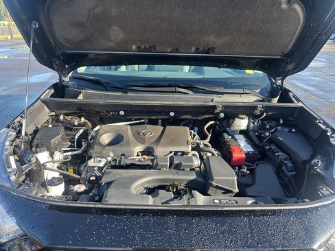 Used 2024 Toyota RAV4 Adventure image 10