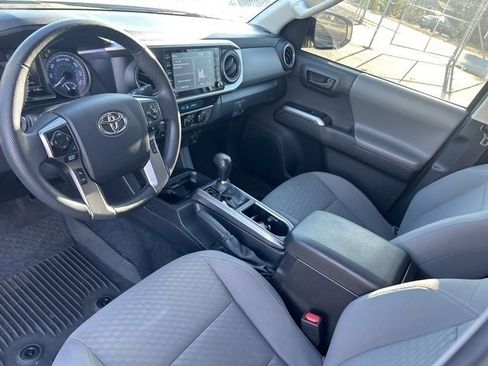 Used 2023 Toyota Tacoma TRD Sport image 16